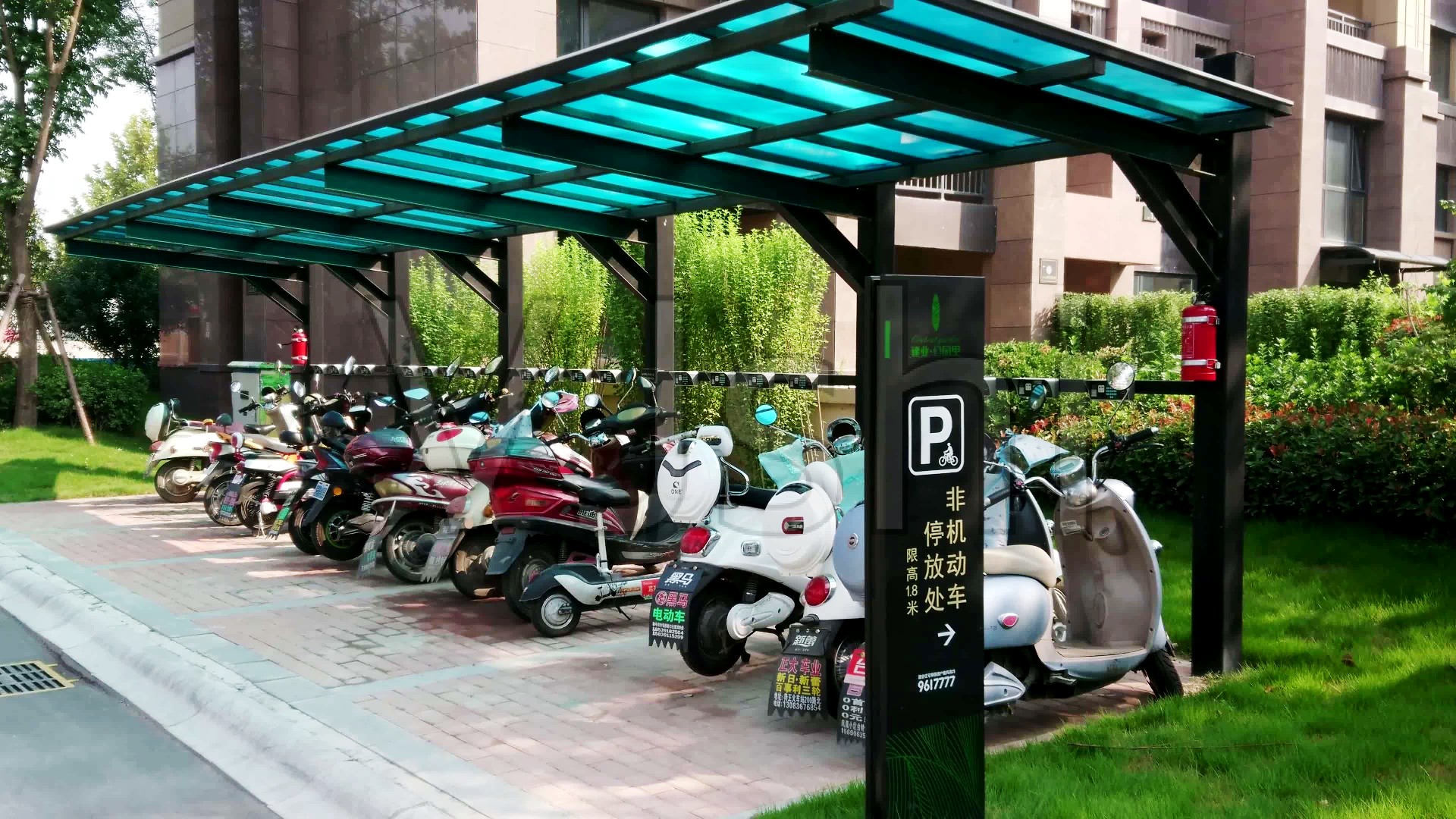 電動(dòng)車庫.jpg